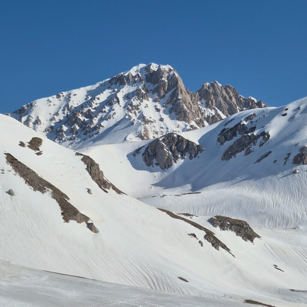 neve record campo imperatore abruzzo 10 aprile 2026