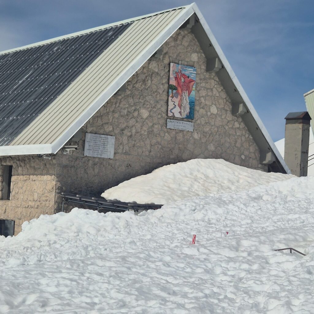 neve record campo imperatore abruzzo 10 aprile 2026