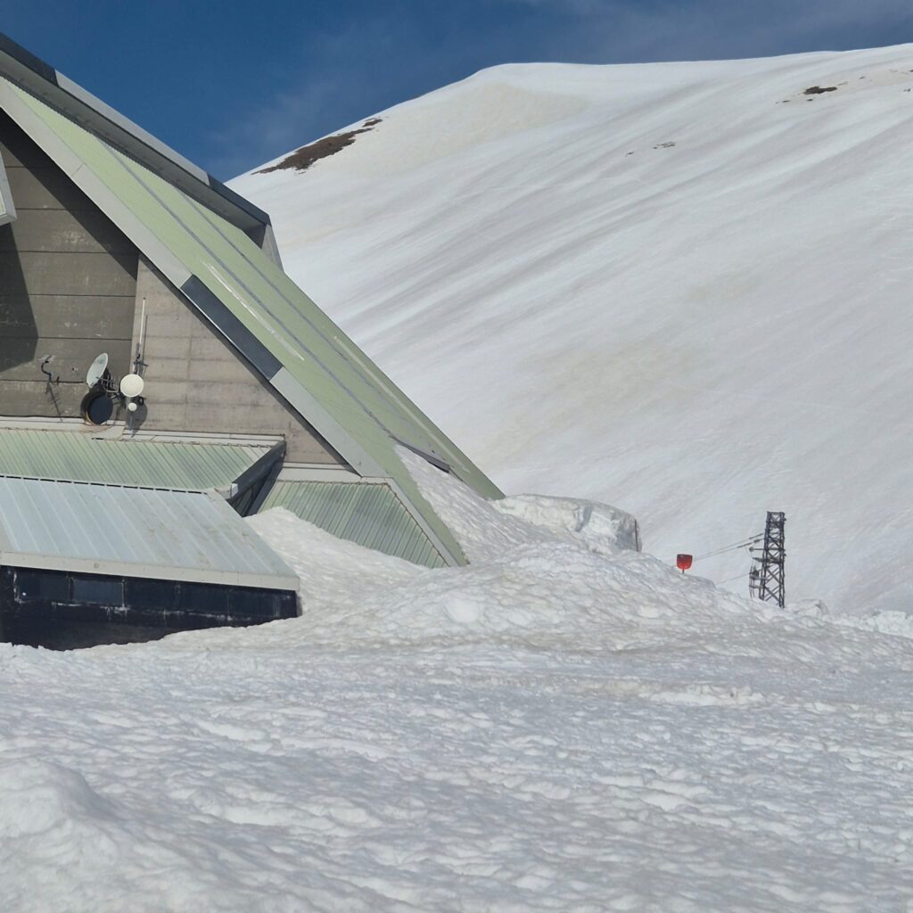neve record campo imperatore abruzzo 10 aprile 2026