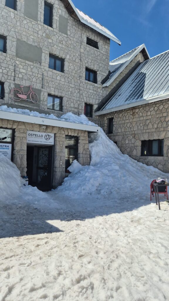 neve record campo imperatore abruzzo 10 aprile 2026