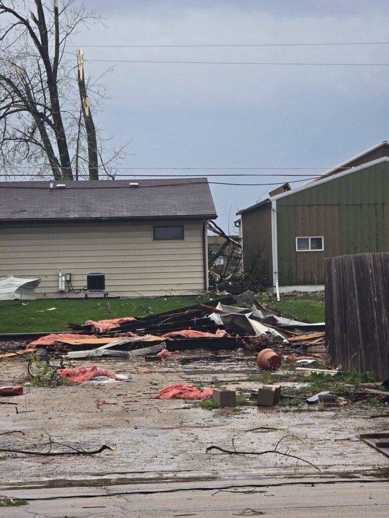 tornado usa illinois lena