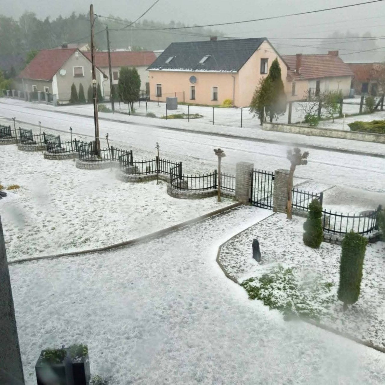 Grandine Polonia 8 maggio 