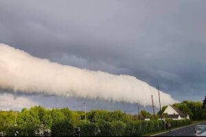 Maltempo Ungheria roll cloud