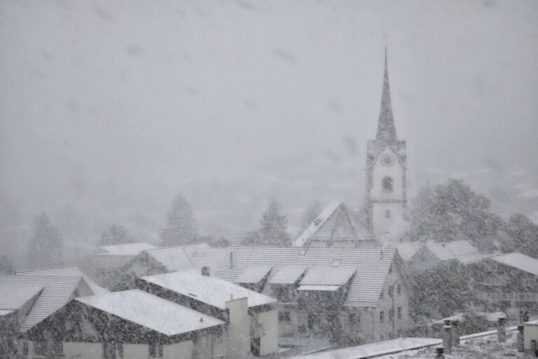 Neve Svizzera 12 maggio