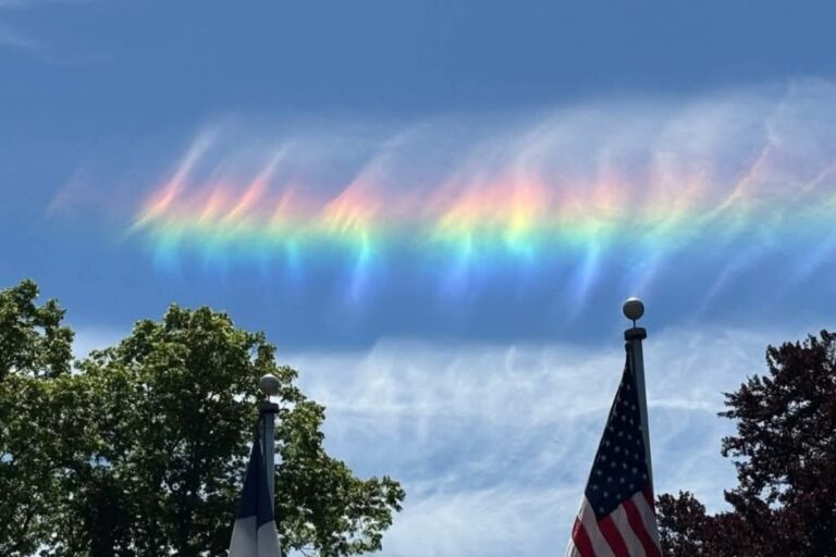 Nubi iridescenti New Jersey 26 maggio
