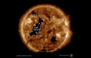 buco coronale rivolto verso terra sole voragine