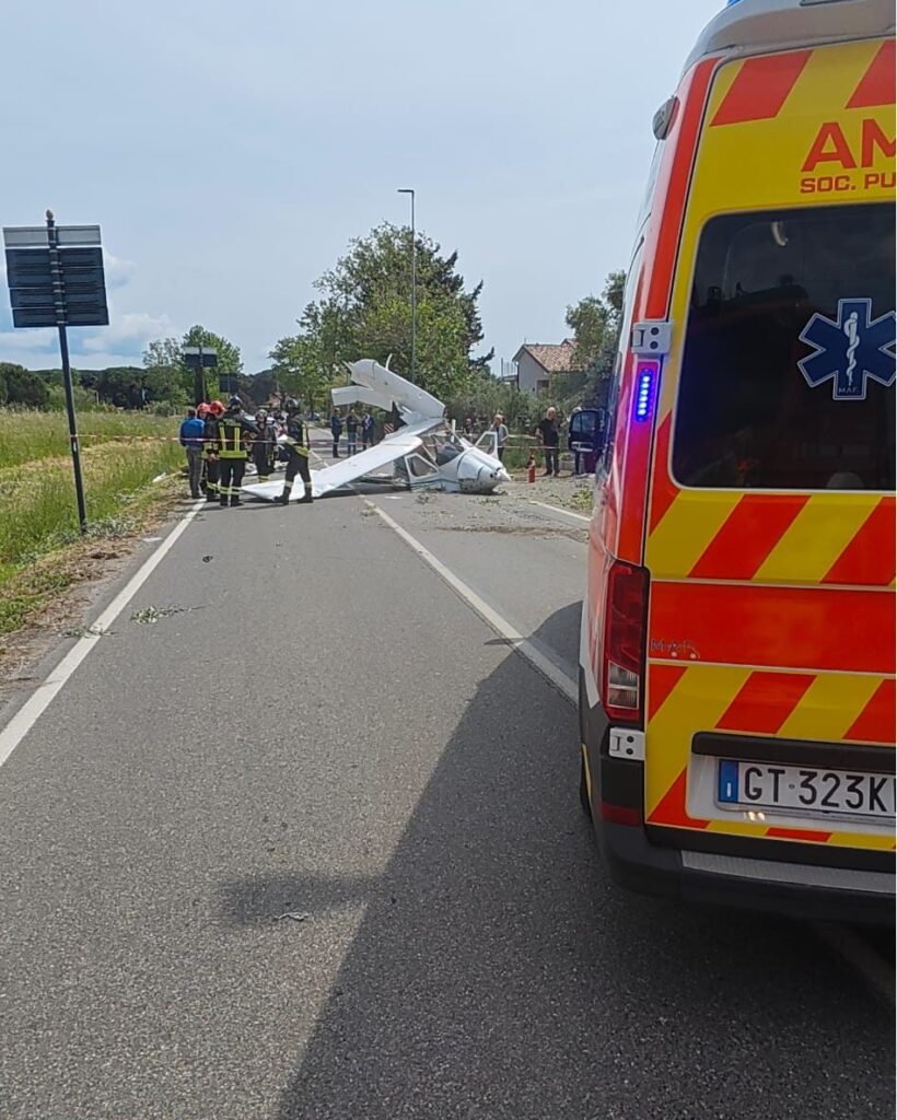 incidente ultraleggero cecina