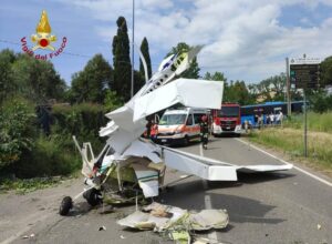incidente ultraleggero cecina