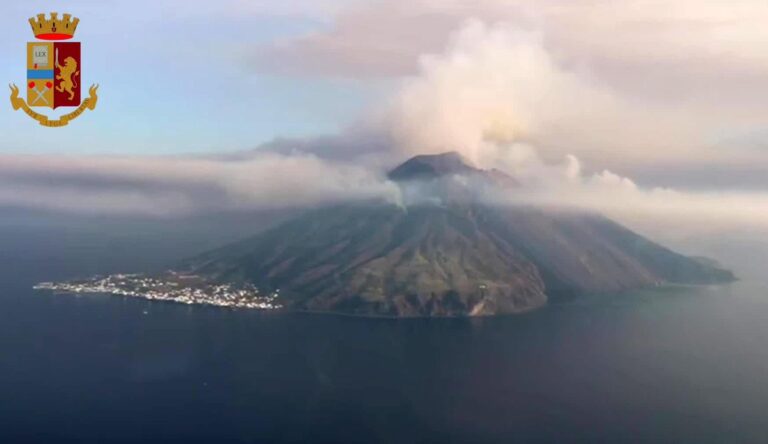 vulcano stromboli generica