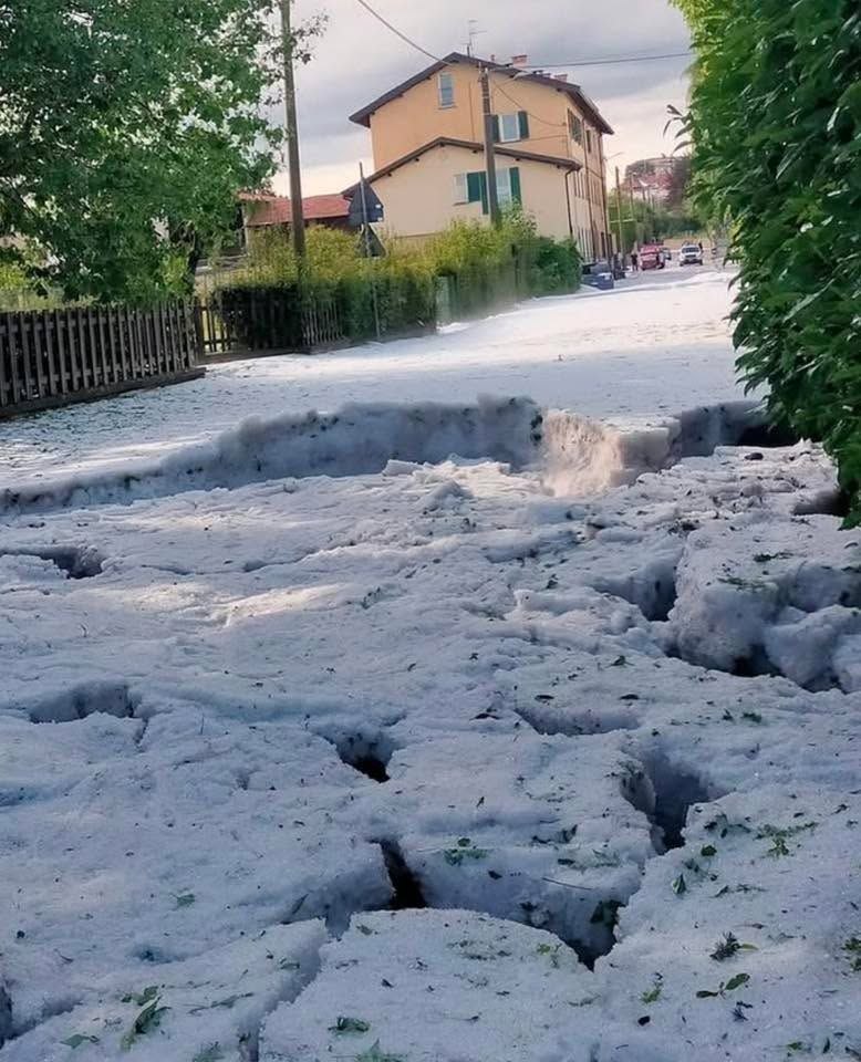maltempo grandine Cermenate lombardia