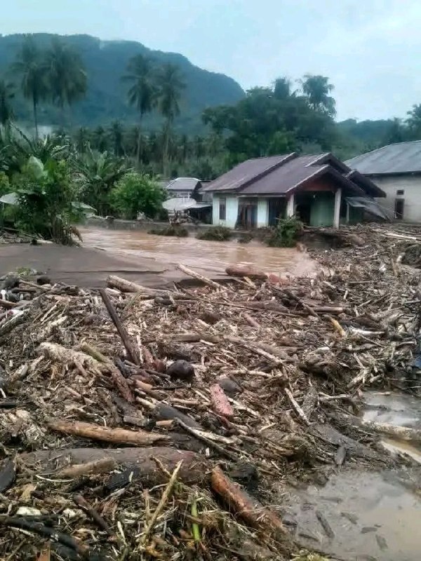maltempo indonesia