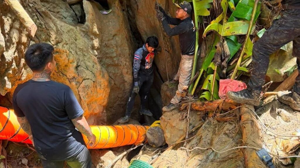 miniera laos bloccati grotta