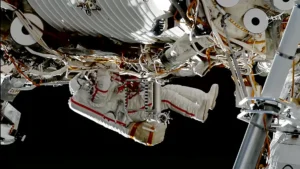 passeggiata spaziale Sergey Kud-Sverchkov
