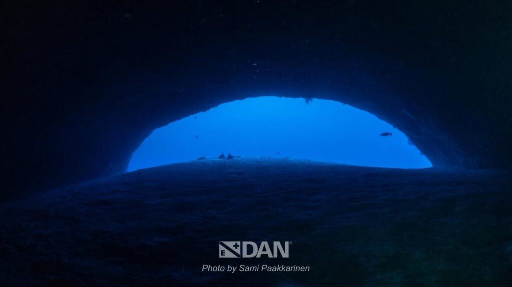 sub morti maldive