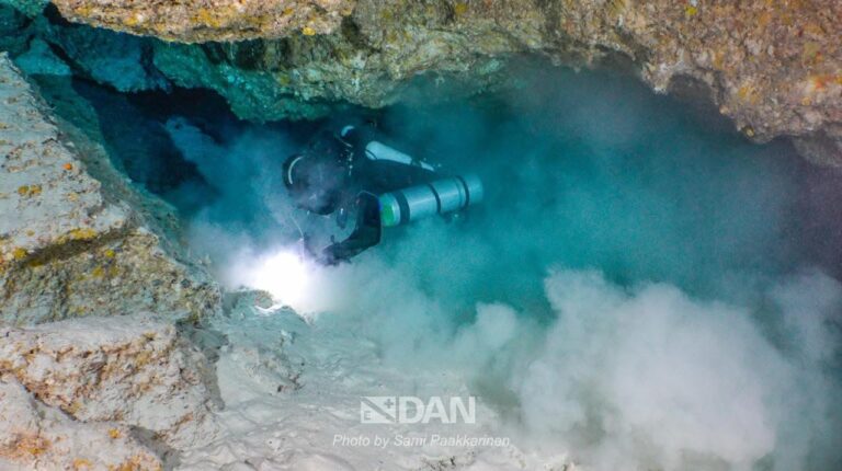 sub morti maldive