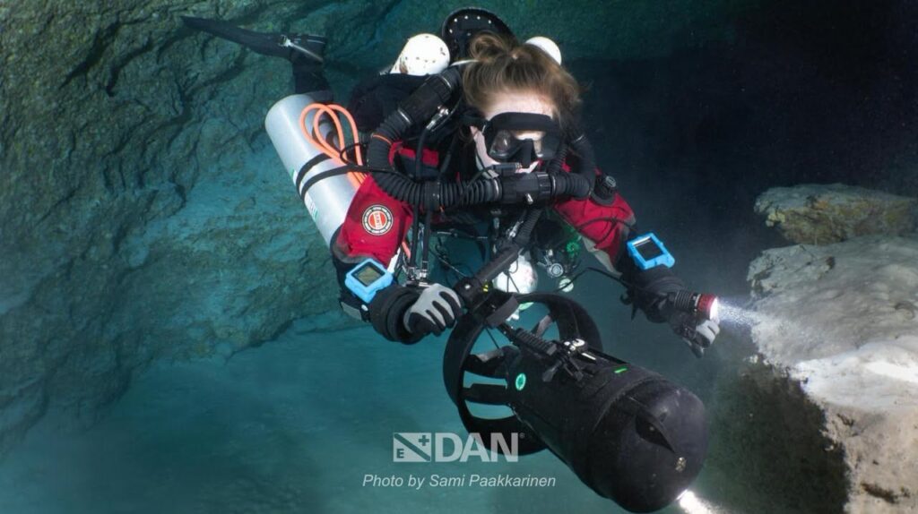 sub morti maldive