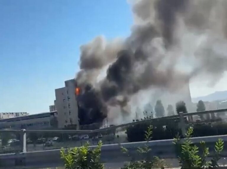 Incendio Ospedale mare Napoli