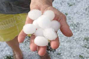 Maltempo Francia grandine 28 giugno
