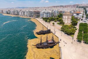 Marea rossa Grecia