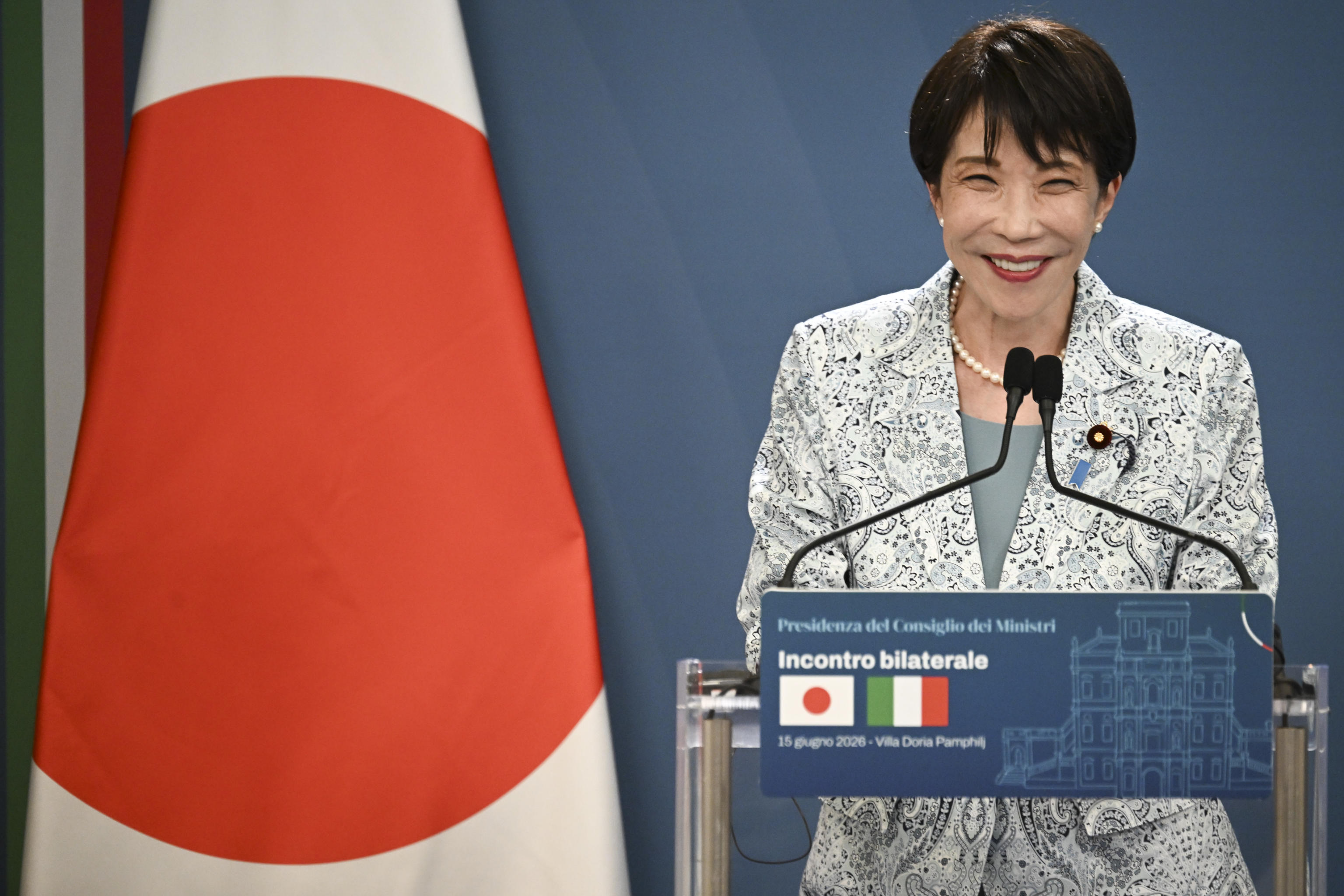 Meloni accoglie la premier giapponese Takaichi a Villa Pamphilj