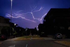 Tempesta di fulmini Cecina