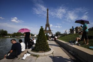 caldo parigi francia