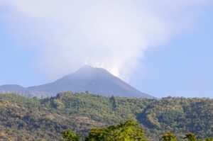 etna emissioni cenere gas