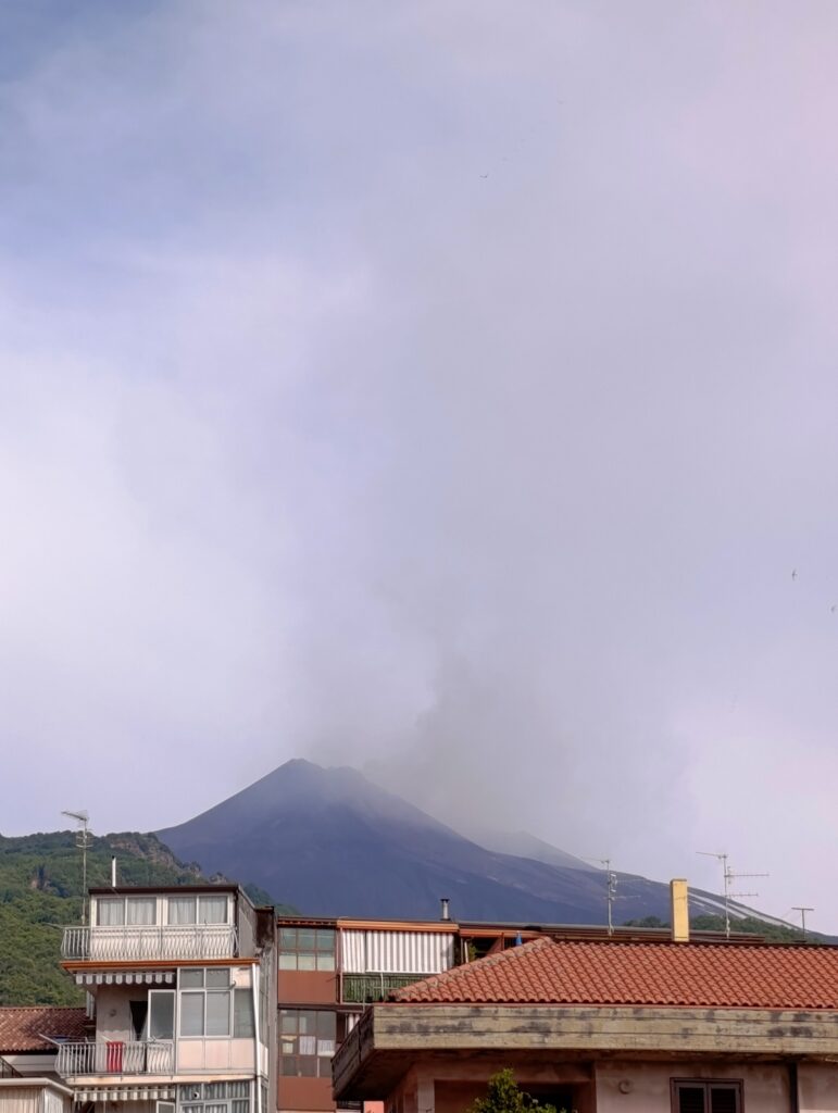 etna oggi