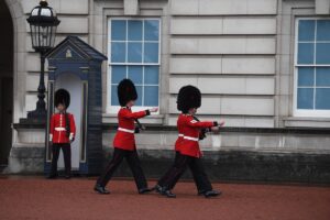 guardie buckingham palace