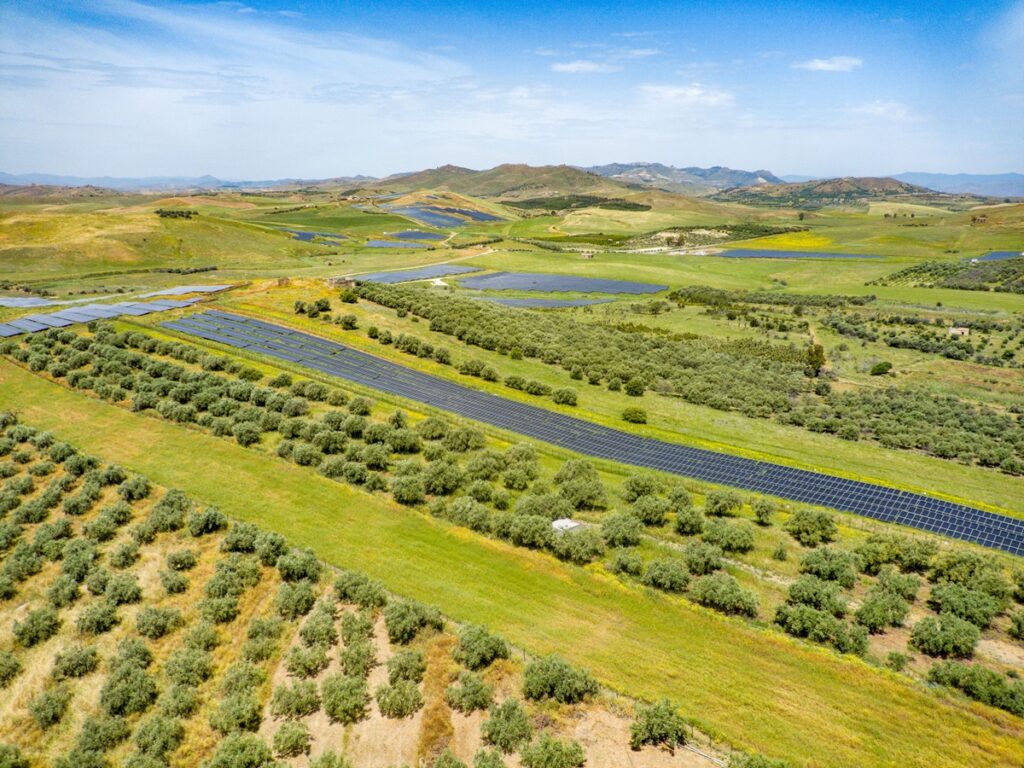 impianto fotovoltaico Iberdrola Fenix sicilia