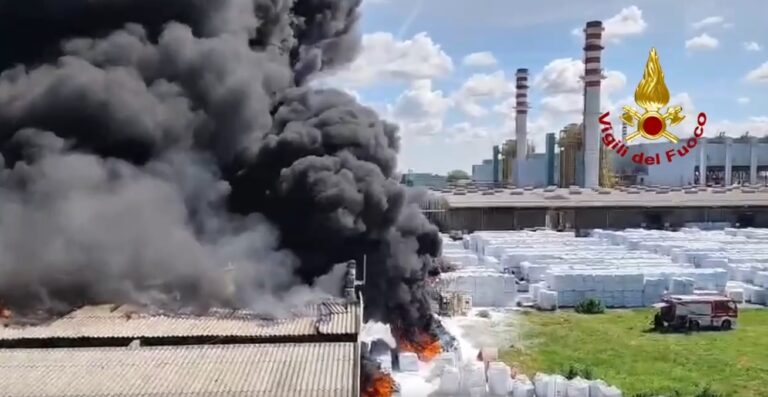 incendio mantova