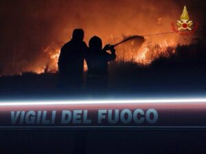 incendio roma via salaria