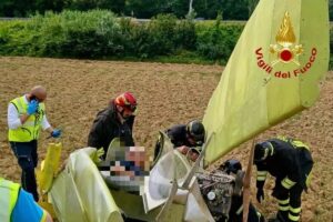 incidente ultraleggero san miniato