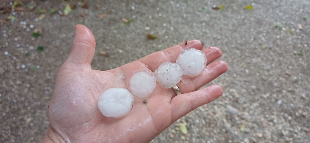 maltempo grandine brugnera friuli venezia giulia