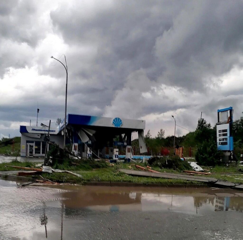 maltempo tornado russia