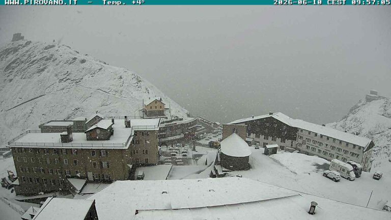 neve passo stelvio