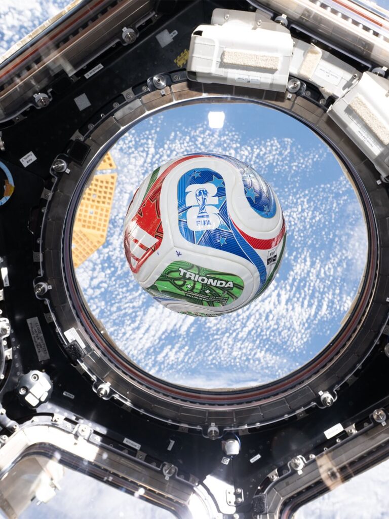pallone mondiali ISS