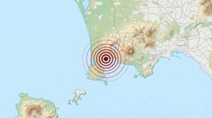 terremoto oggi campi flegrei pozzuoli