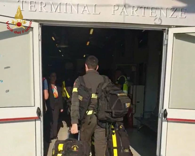 terremoto venezuela vigili del fuoco