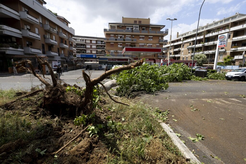 tornado roma