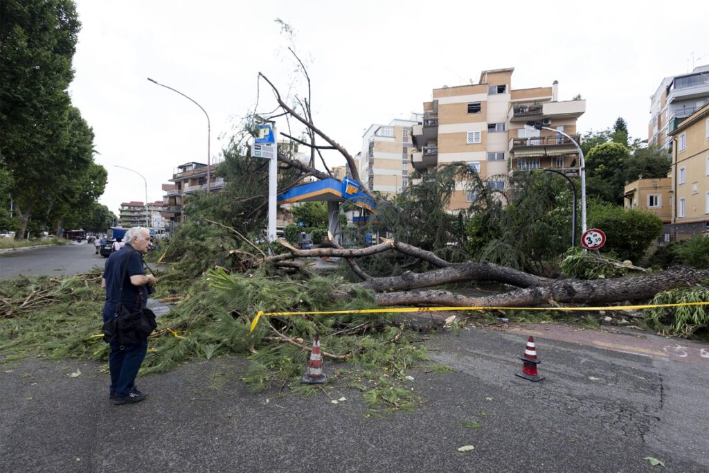 tornado roma