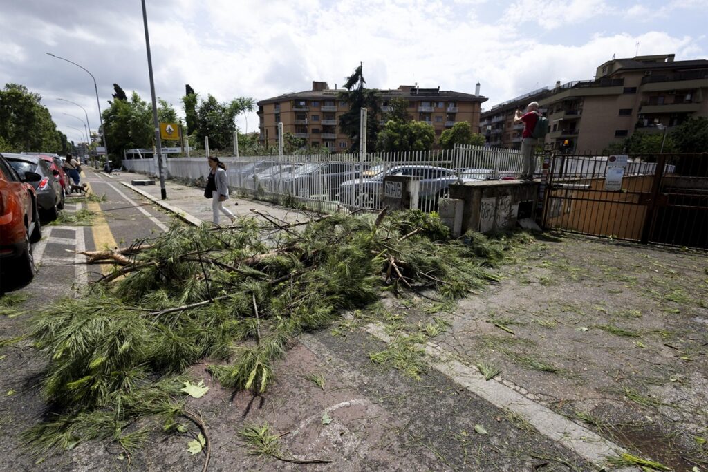 tornado roma