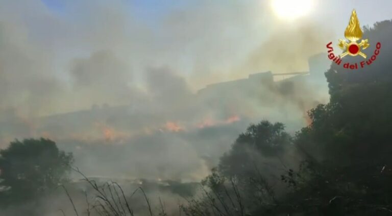 Incendio Brindisi