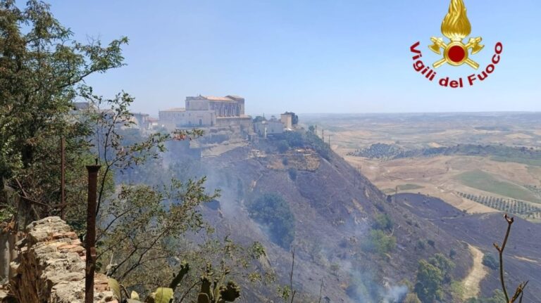 Incendio Strongoli