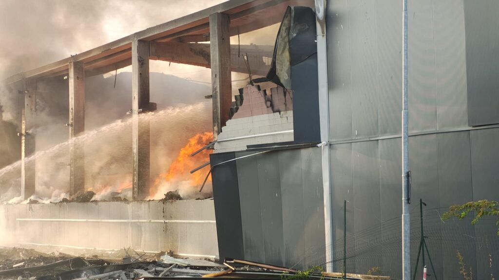 incendio novate milanese