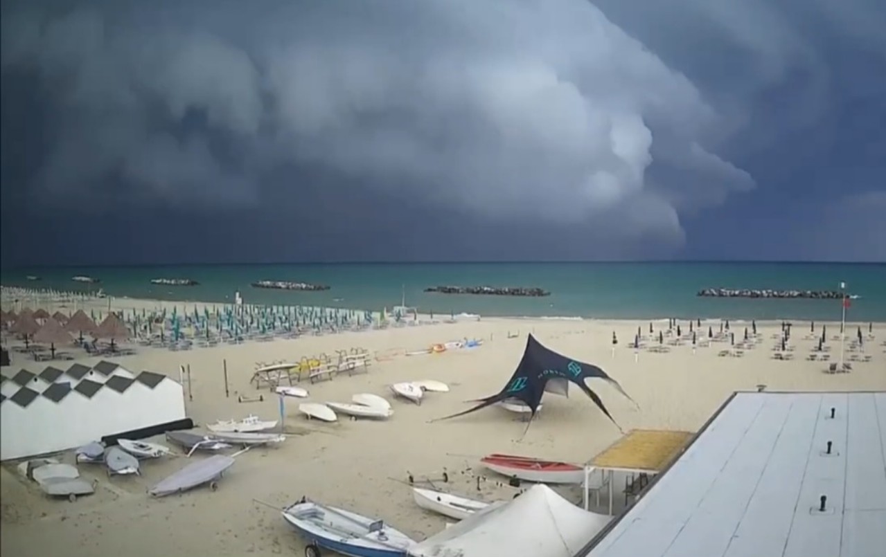 Shelf cloud Marche