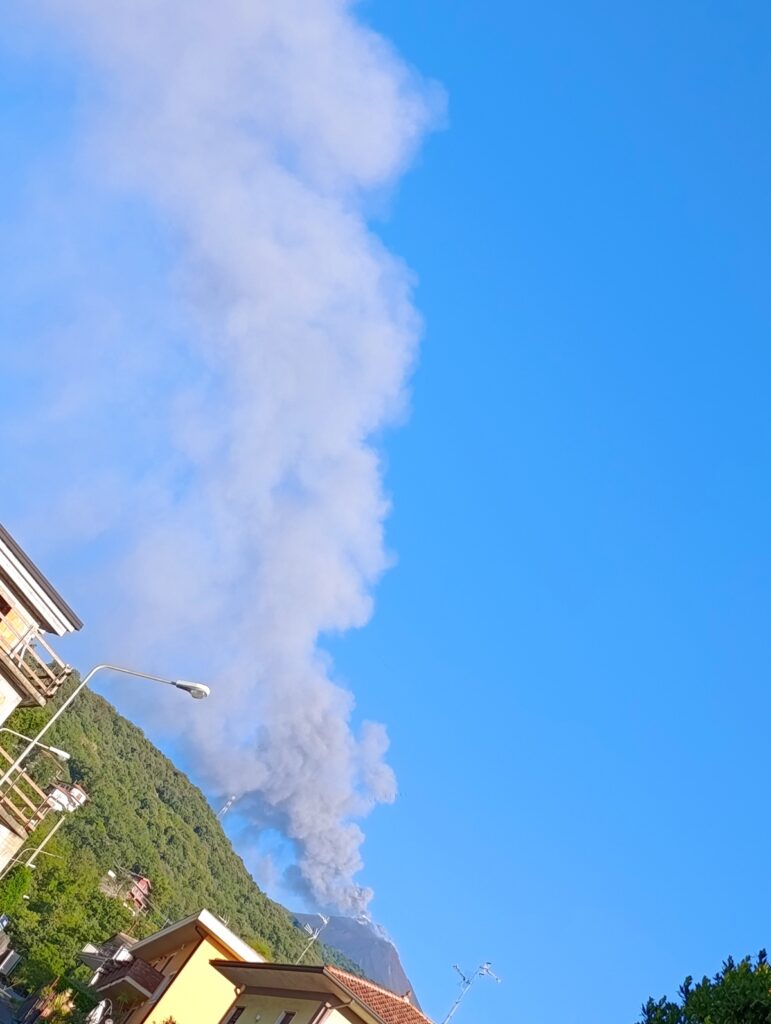 eruzione etna oggi