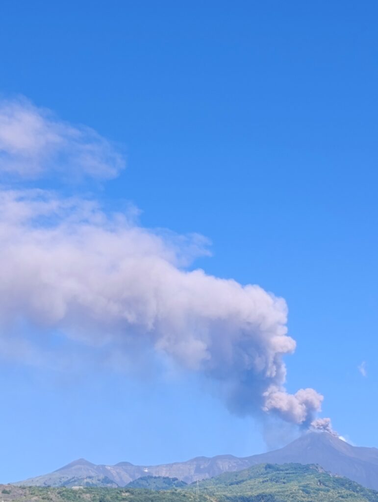 etna oggi