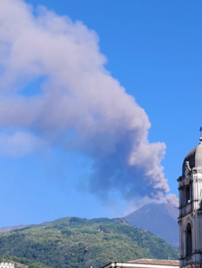 etna oggi