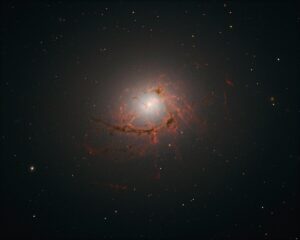 galassia NGC4696